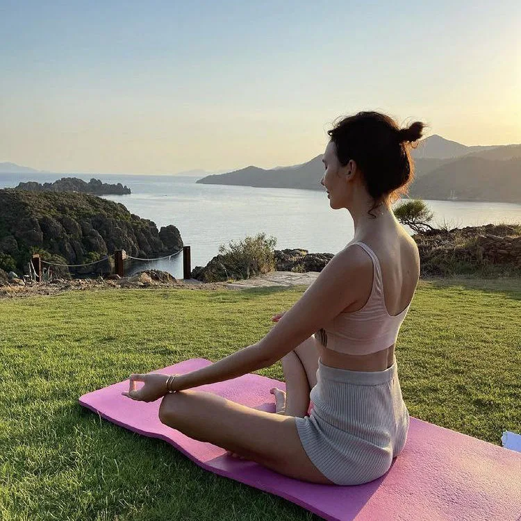Jennie uyen chu yinyang masters đá thạch anh năng lượng luật hấp dẫn