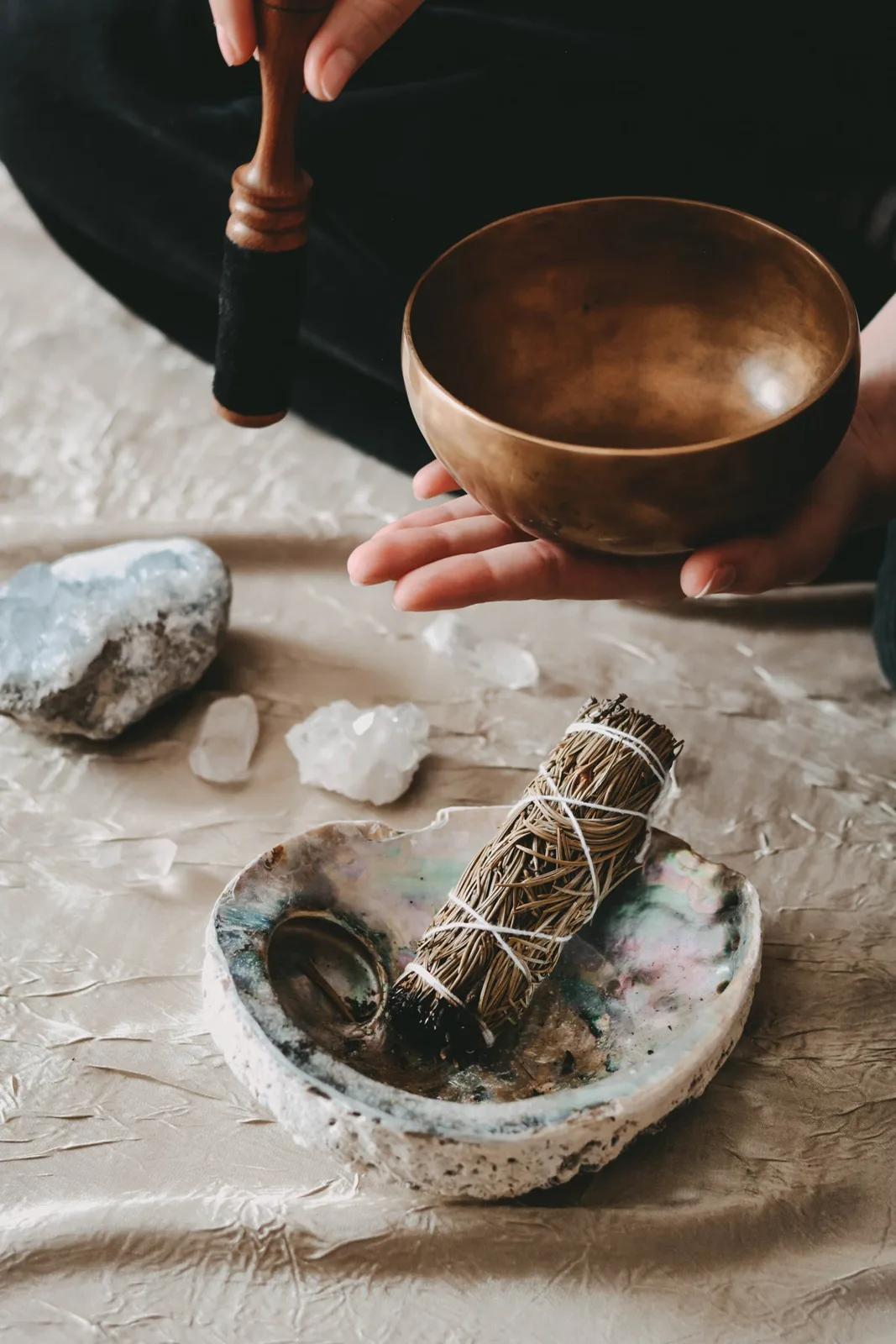 Jennie uyen chu yinyang masters đá thạch anh năng lượng luật hấp dẫn