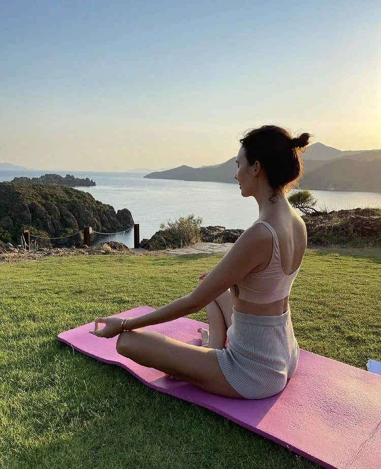 Jennie uyen chu yinyang masters đá thạch anh năng lượng luật hấp dẫn