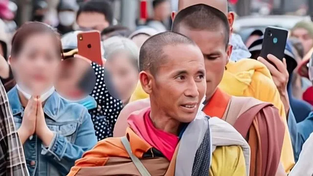 học theo thầy Minh Tuệ